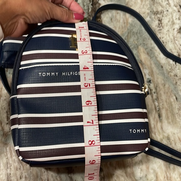Tommy Hilfiger mini backpack - Picture 10 of 10